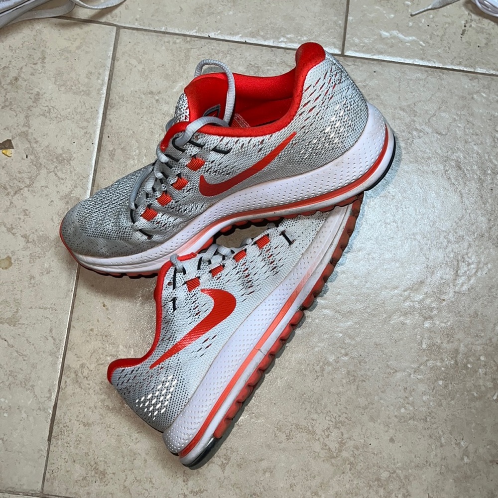 Nike Zoom Team Running Shoes